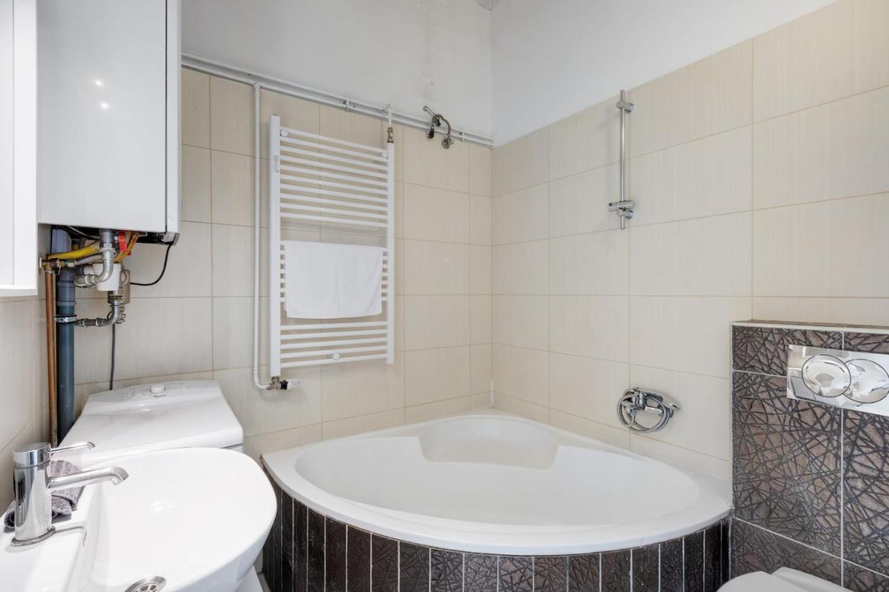 d.Five Elizabeth Garden Apartment Budapest Exterior foto